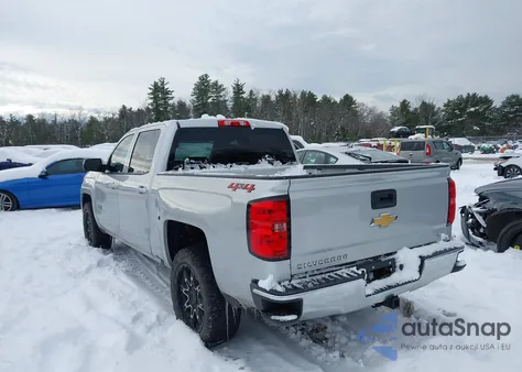 2018 Chevrolet Silverado 1500 1Lt из США, поврежденный, VIN 3GCUKREC5JG573556